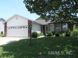 112 N 7th St, Dupo, IL 62239