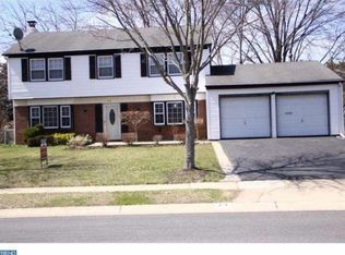 73 New Castle Ln, Willingboro, NJ 08046