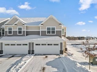 985 Annagaire Curv, Rosemount, MN 55068