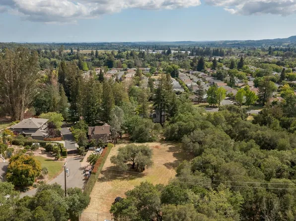 1051 S Fitch Mountain Road, Healdsburg, CA 95448