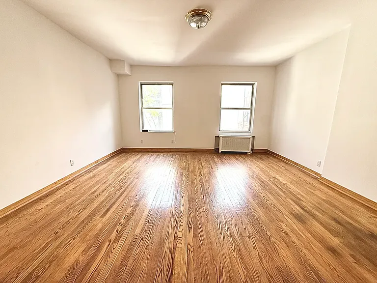 21 E 62nd St #4B — Photo 6