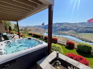 525 Columbia View Rd, Chelan, WA 98816