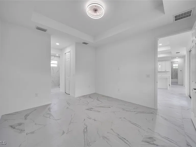 312 Harrison Dr — Photo 9
