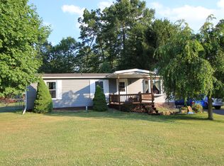 236 Beagle Rd, Mill Hall, PA 17751