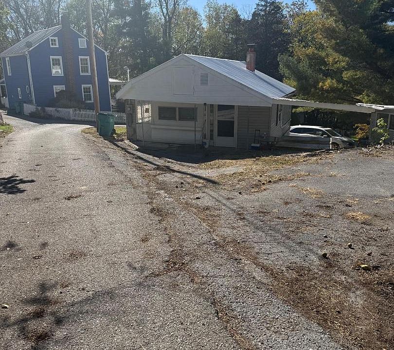 1st image of 21 Bell Ln
