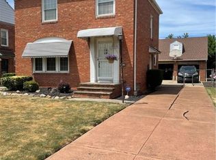 21331 Tracy Ave, Euclid, OH 44123