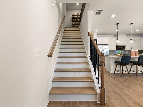 4th image of 2665 Ravencliff Dr