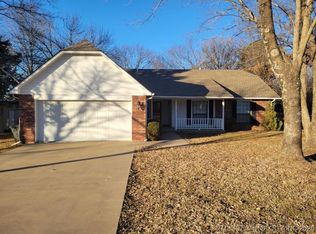 225 Holiday Hills Rd #1, Eufaula, OK 74432
