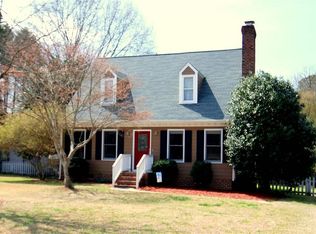 9136 Purfoy Rd, Fuquay Varina, NC 27526