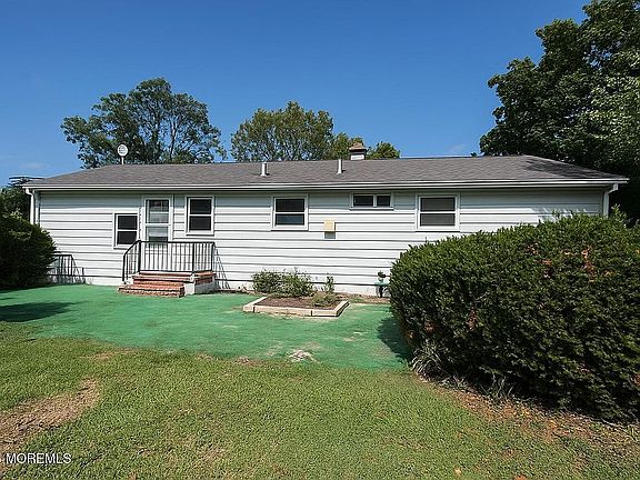 2nd image of 681 Aldrich Rd