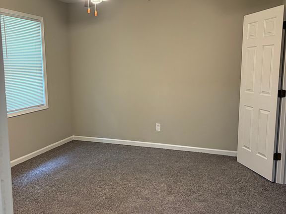 5th image of 2957 Lakemont Dr SW
