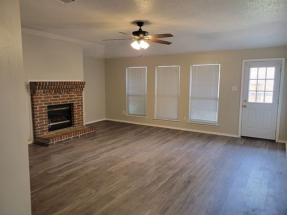 4th image of 709 Duke Dr