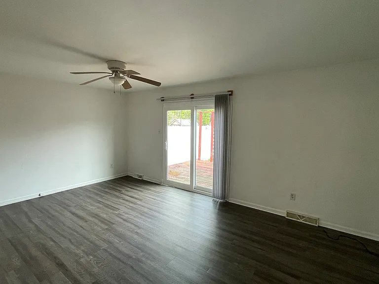3314 Roxbury Rd — Photo 12