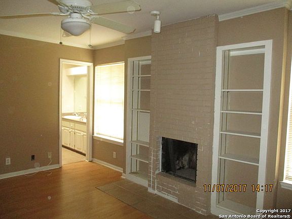 4th image of 132 Grove Pl