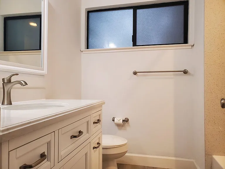 1001 Villa Maria Ct — Photo 7
