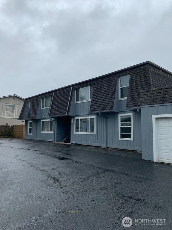 225 N 21st Street, Mount Vernon, WA - View 2