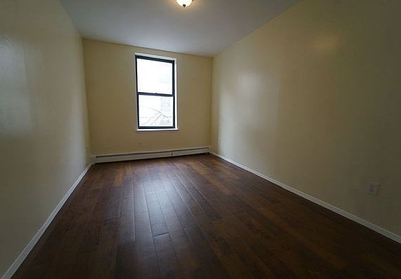 5th image of 1015 Faile St Floor 2