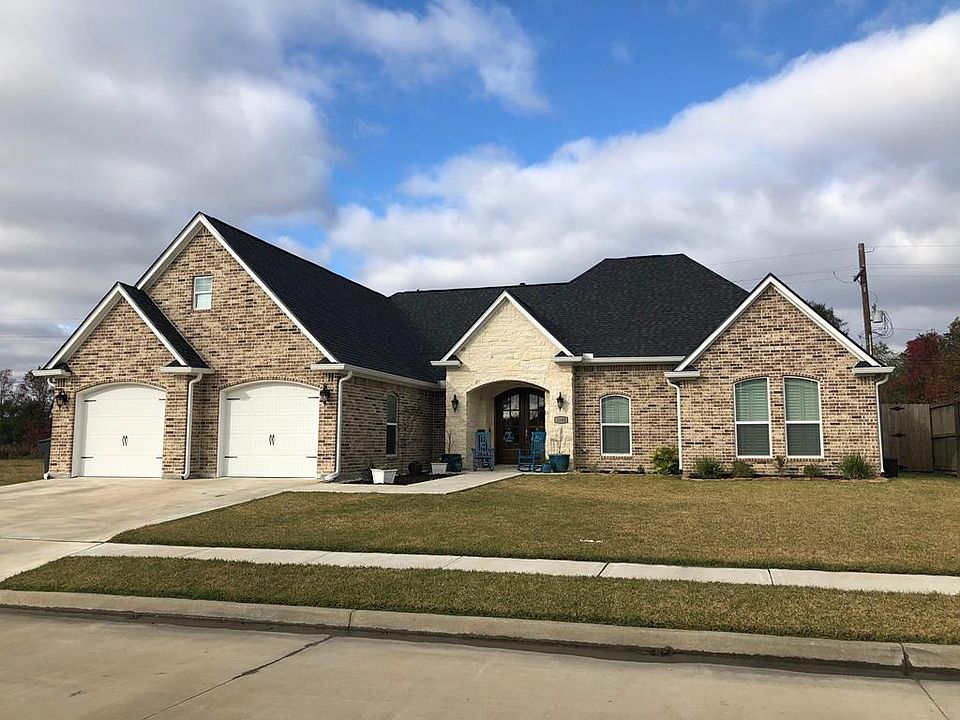 1st image of 1600 Vincent Pl