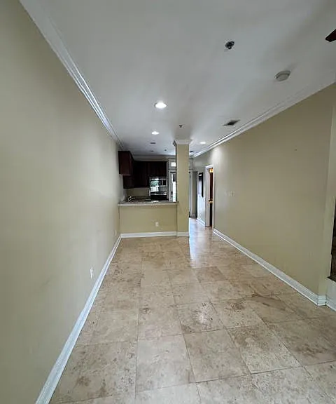 922 Porter Ave #205 — Photo 3