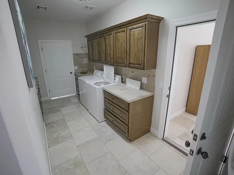 760 E Amber Ridge Rd — Photo 13