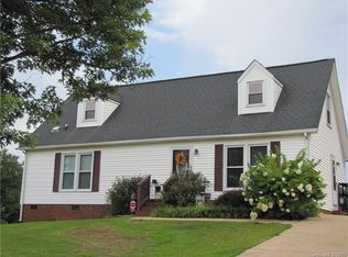 1433 Chatfield Rd, Shelby, NC 28150