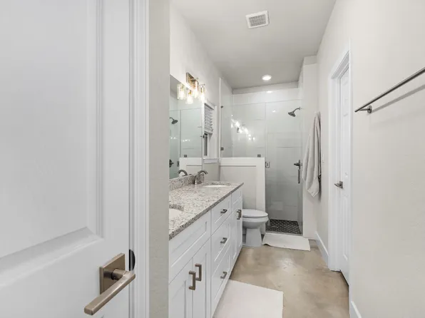 446 W Overlook Dr, Canyon Lake, TX 78133