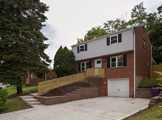 831 Blue Ridge Rd, Pittsburgh, PA 15239