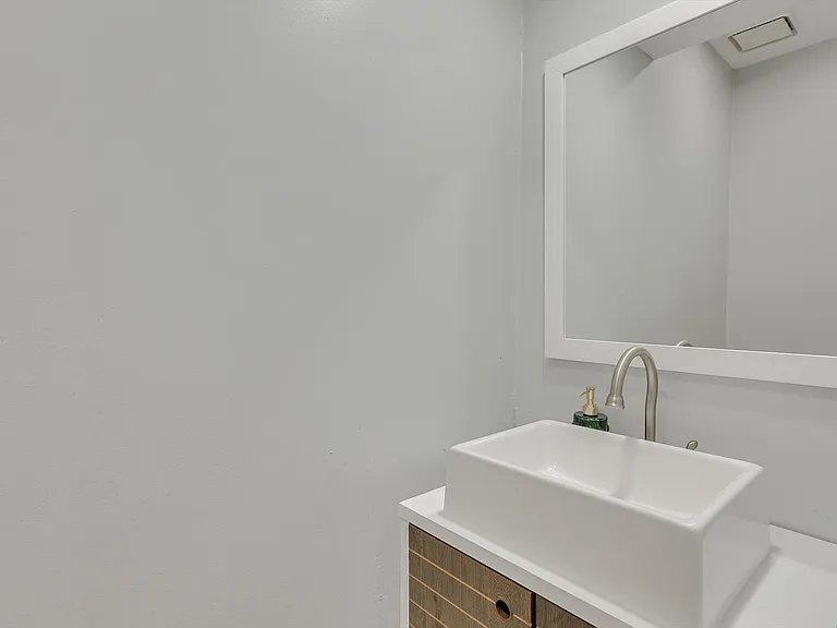 3209 Sailmaker Ln — Photo 31