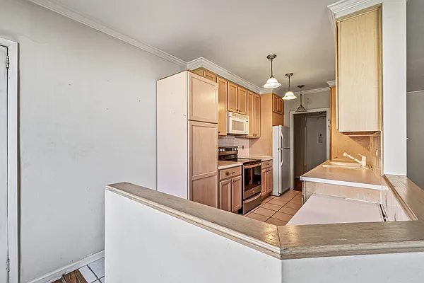 Sold by Lovett Realty, Inc. | media 6