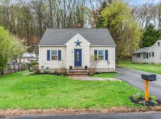 38 Emmans Rd, Ledgewood, NJ 07852