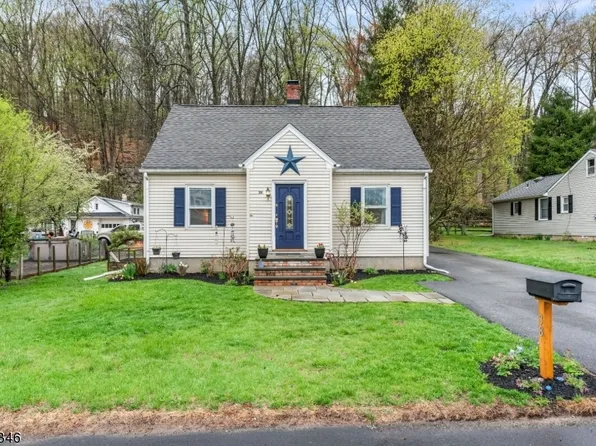 38 Emmans Rd, Roxbury Twp., NJ 07852