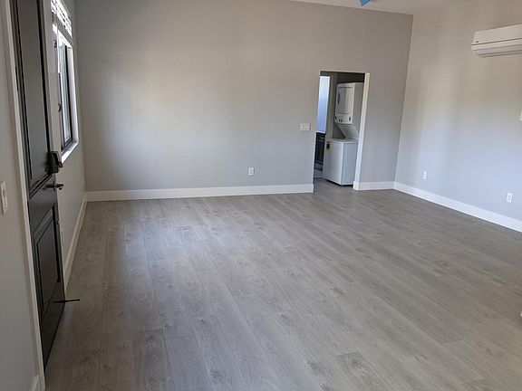 5th image of 1325 Elsona Ct #1