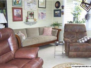 301 Briarwood Ave, Albertville, AL 35950