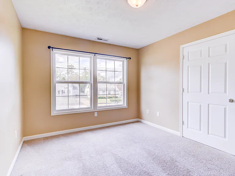 13 W Chestnut St — Photo 25