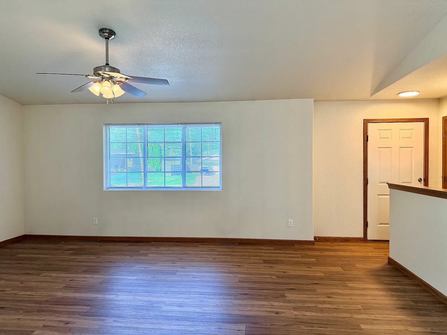 4 bed, 1840 sqft, $3,100 — Photo 4