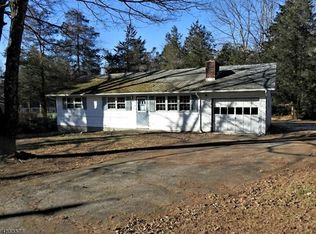 903 Crest Rd, Greenwood Pt, NJ 07860