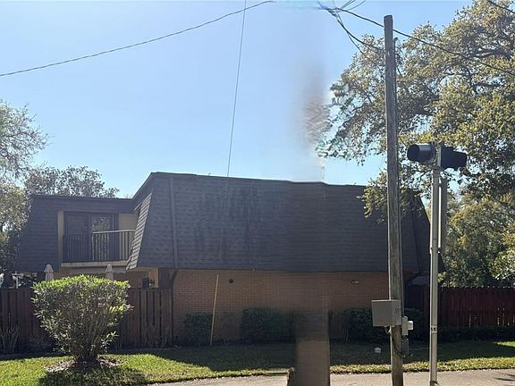 2nd image of 3810 Saxon Dr