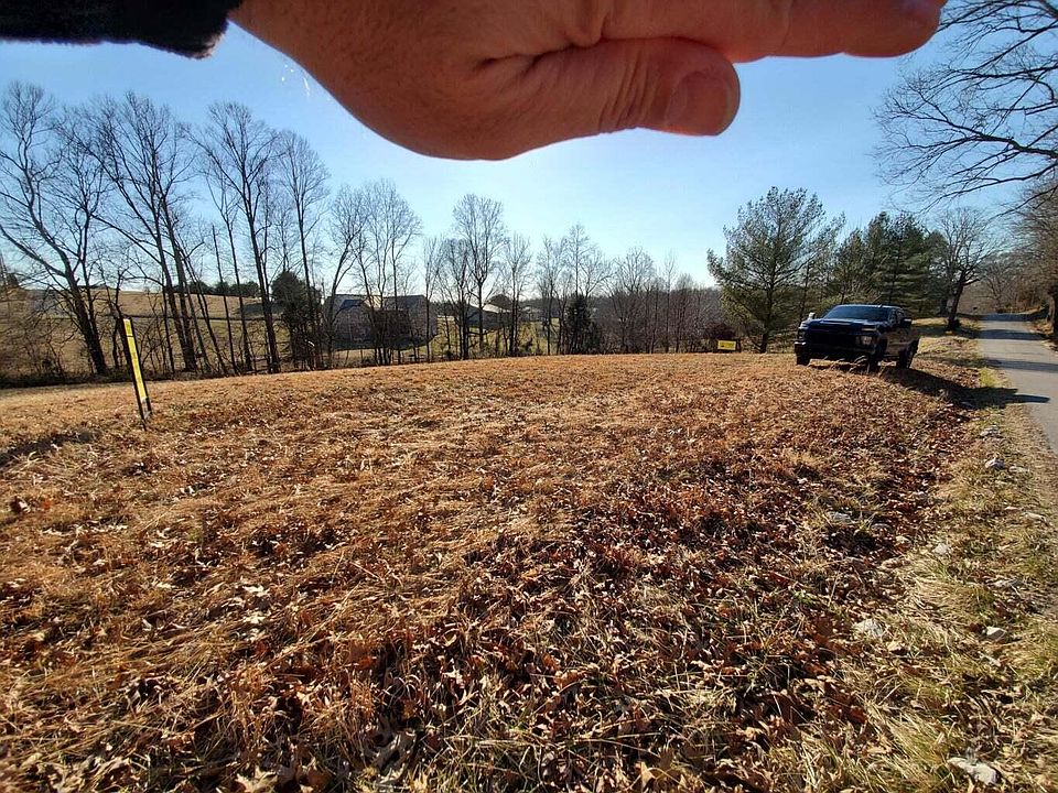 2nd image of 13 W Coleman Rd