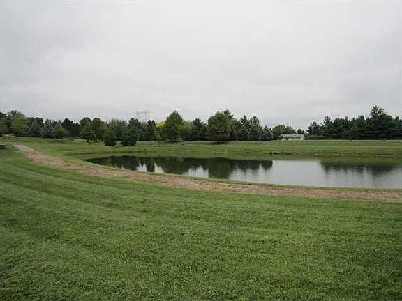 3rd image of 7249 Summerfield Dr