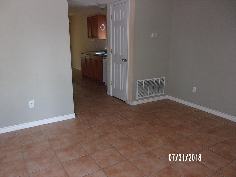 2nd image of 201 S Bonner St #B