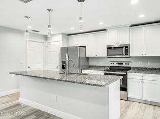 706 Hartsdale Ave SW, Palm Bay, FL 32908