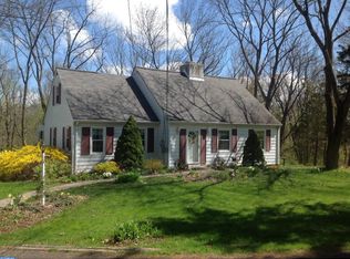 4 Bonnie Ln, Collegeville, PA 19426