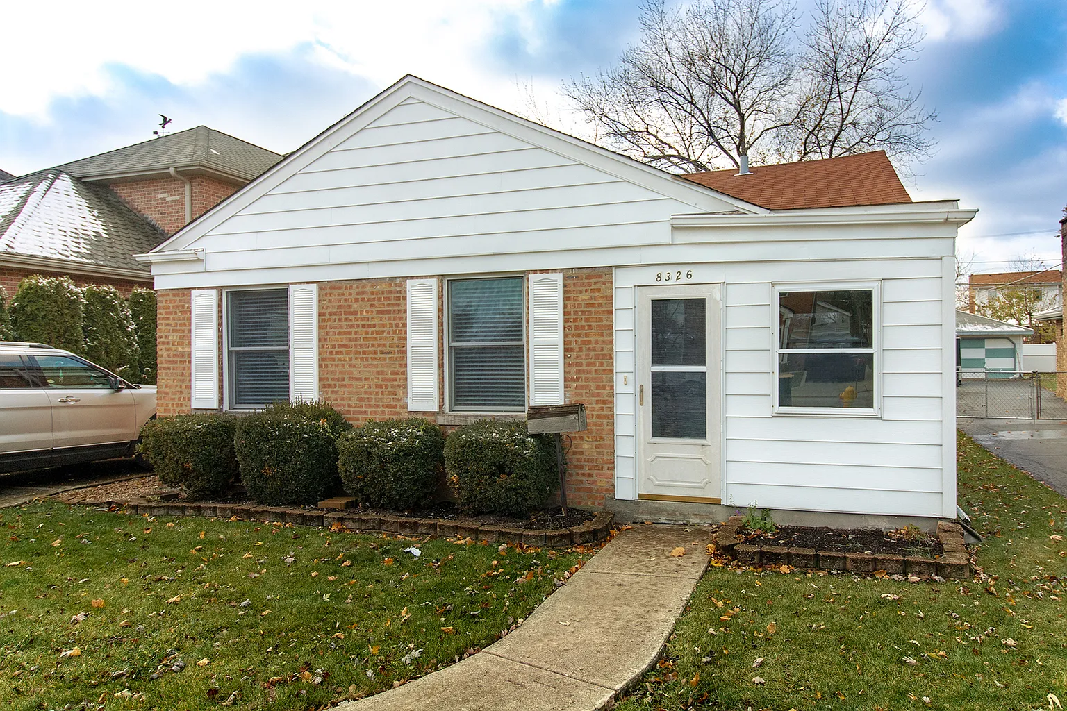 8326 N Newland Ave photo 1