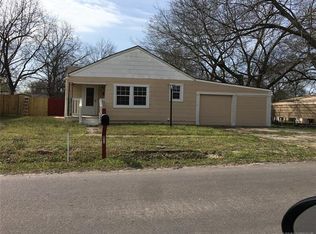 911 E Beverly St, Ada, OK 74820