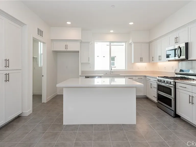 2317 W Broadway #46 — Photo 11