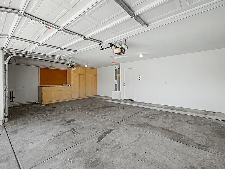 15652 W Durango St — Photo 29