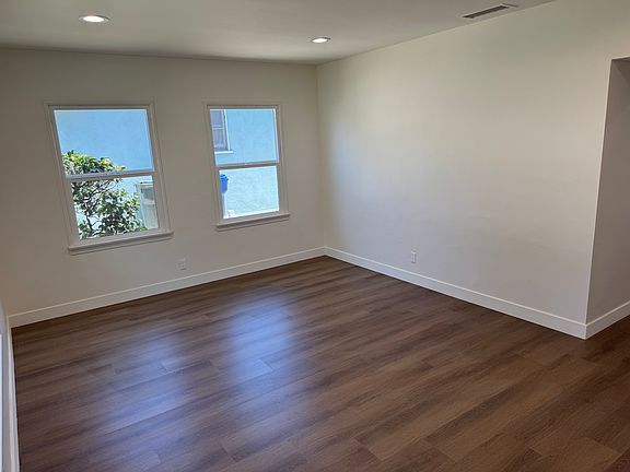 4th image of 610 N Cucamonga Ave