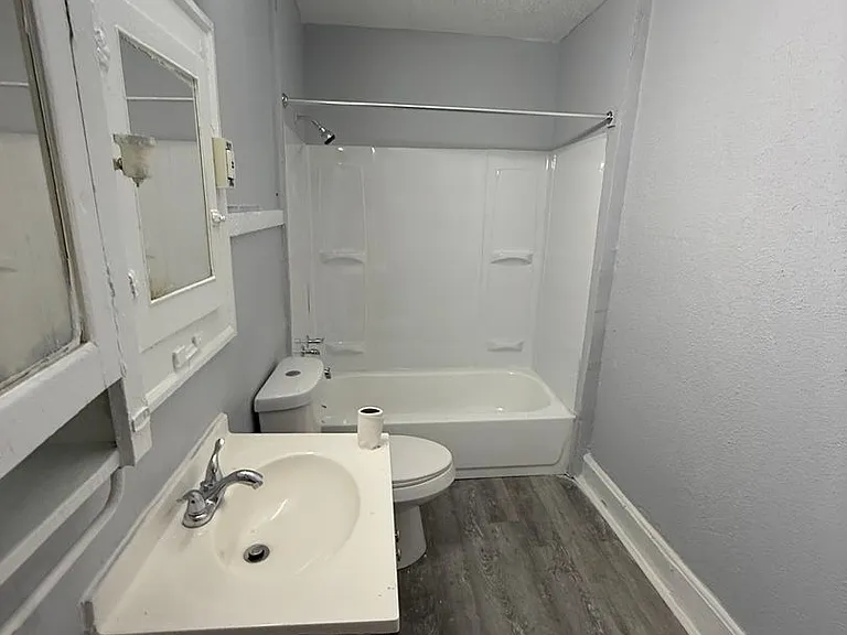 13200 Horner Ave — Photo 8