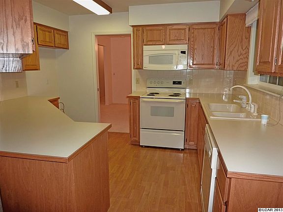 4th image of 347 W Reservoir Dr