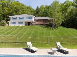 43 Montgomery Rd, Boothbay Harbor, ME 04538